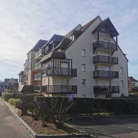 Cabourg T2 Front De Mer - Proche Thalasso Exterior photo